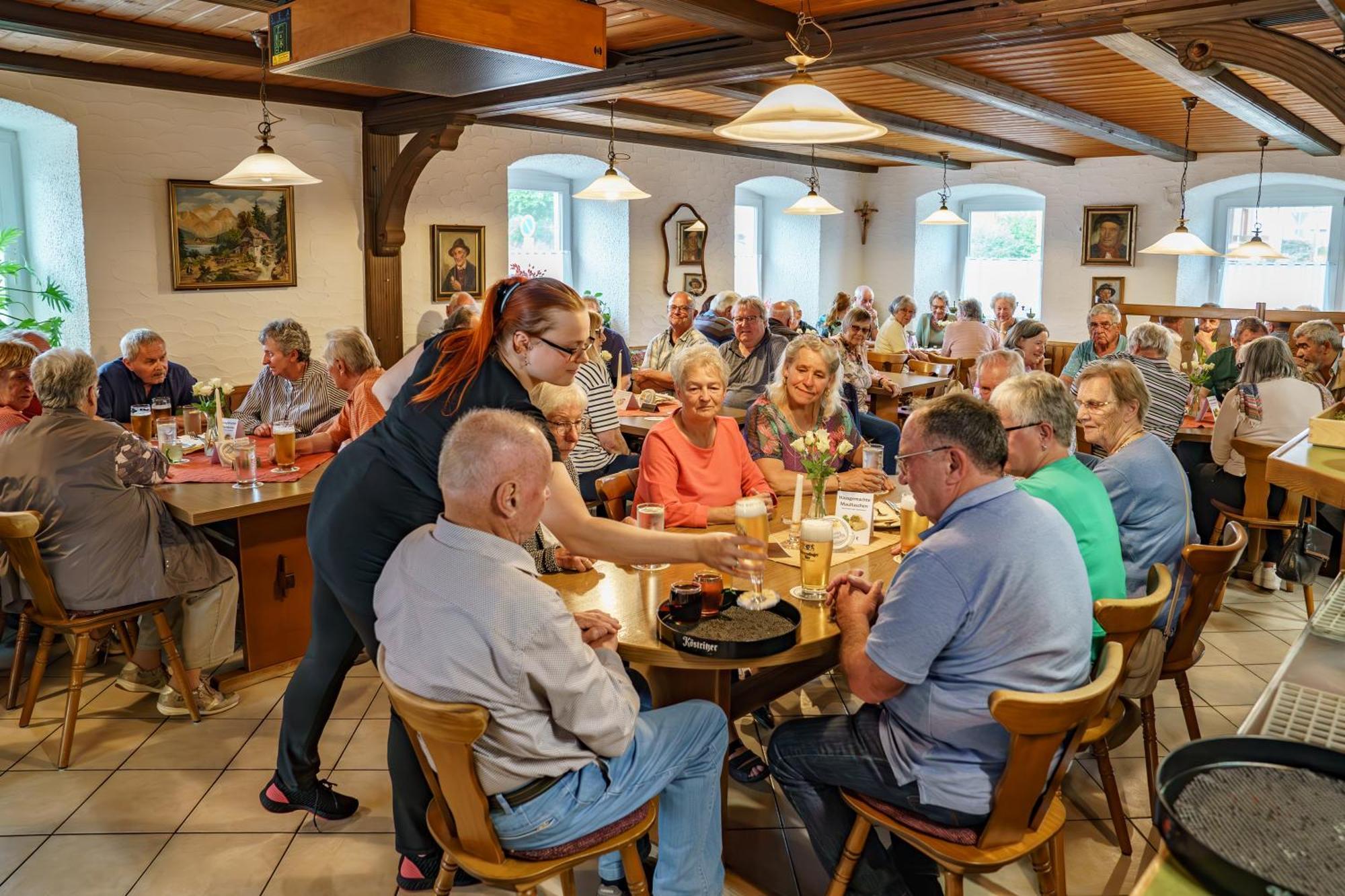 Landgasthof Ochsen Neresheim Bagian luar foto